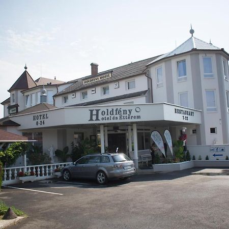 Holdfeny Hotel Forro Exterior photo
